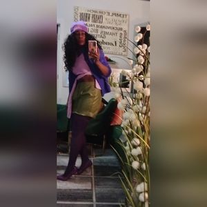 NWOT  Runs Smaller Green Vegan Leather Shorts ,3XL fits Like 1Xl